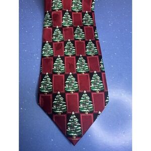 Holiday Traditions By Hallmark  Christmas Tree Red Green Snow Vintage
